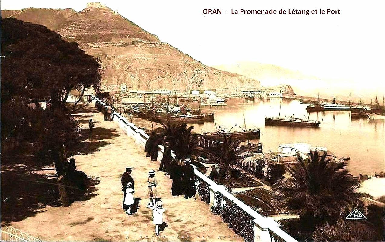 1681- Oran - Promenade de Letang et le Port.JPG